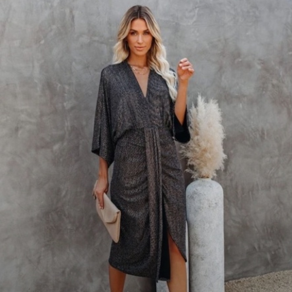 VICI METALLIC KIMONO MIDI DRESS - BLACK,